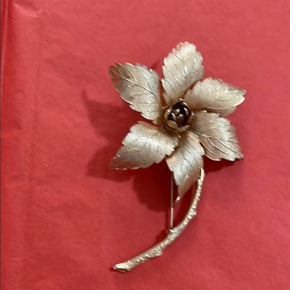 Vintage Gold-Tone Brooch Set